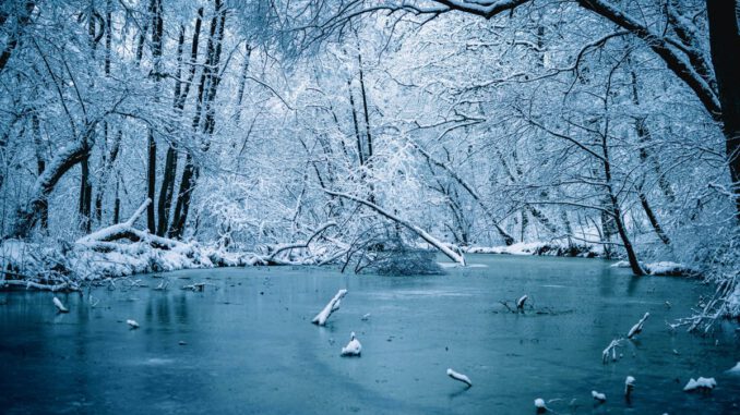 Wiesbaden warnt: Betreten von Eisflächen kann lebensgefährlich sein
